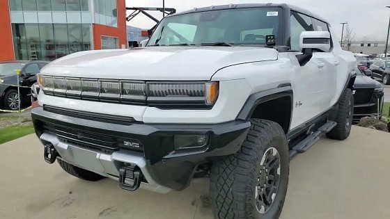 Video: 2022 GMC HUMMER EV Edition 1 Cold Start - WHITE/BLACK