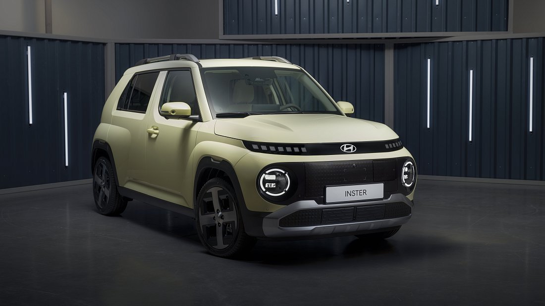 Hyundai Casper Electric (Inster) Long Range (2024-...) вид спереди, спереди сбоку, по диагонали, экстерьер