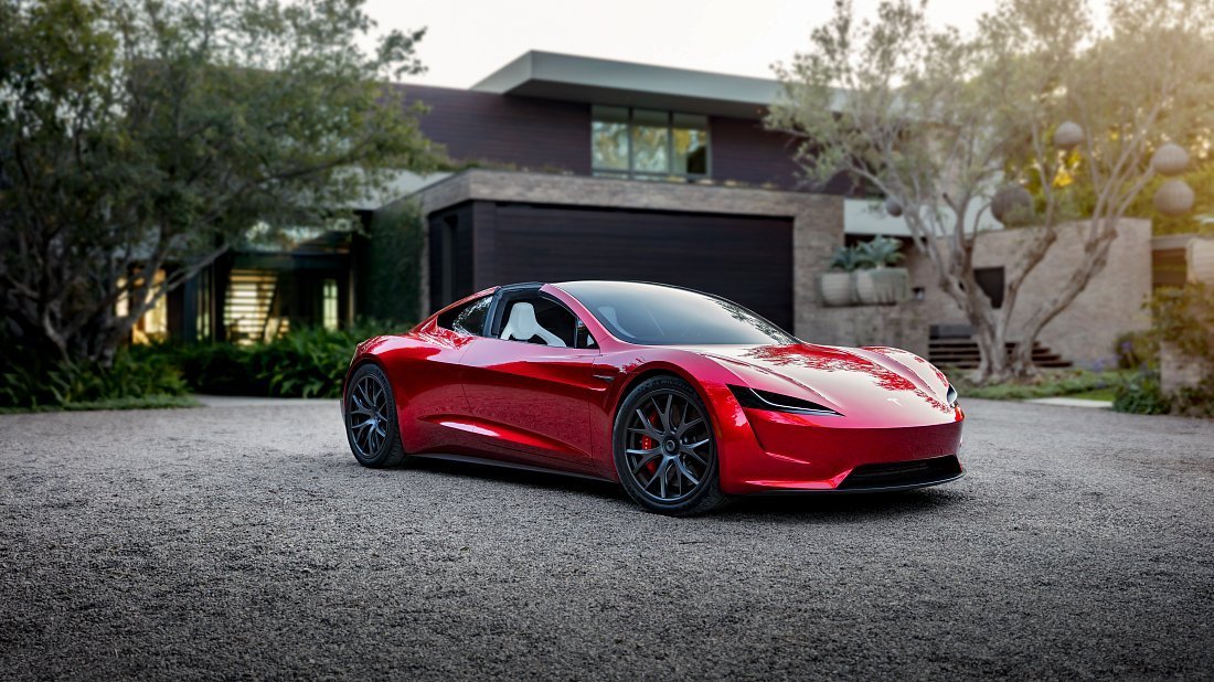 Tesla Roadster 2025 вид спереди, спереди сбоку, по диагонали, экстерьер