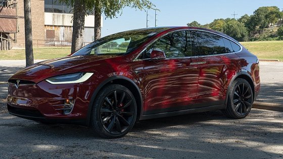 Video: Best Performance Crossover? | Tesla Model X Dual Motor Performance (RAVEN)