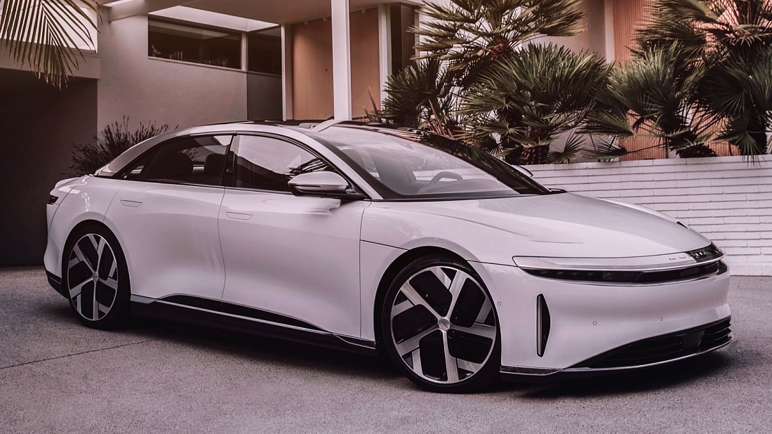 Photo of Lucid Air Grand Touring (1 slide)