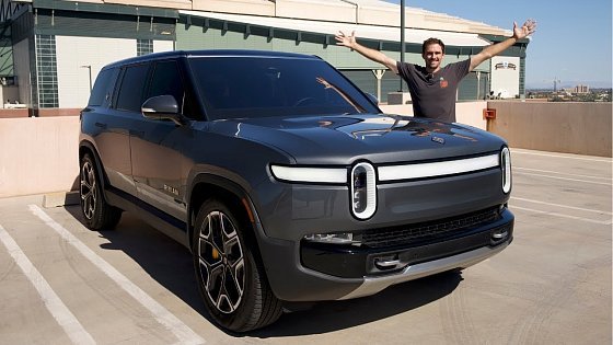 Video: First Drive! 2023 Rivian R1S Large Pack